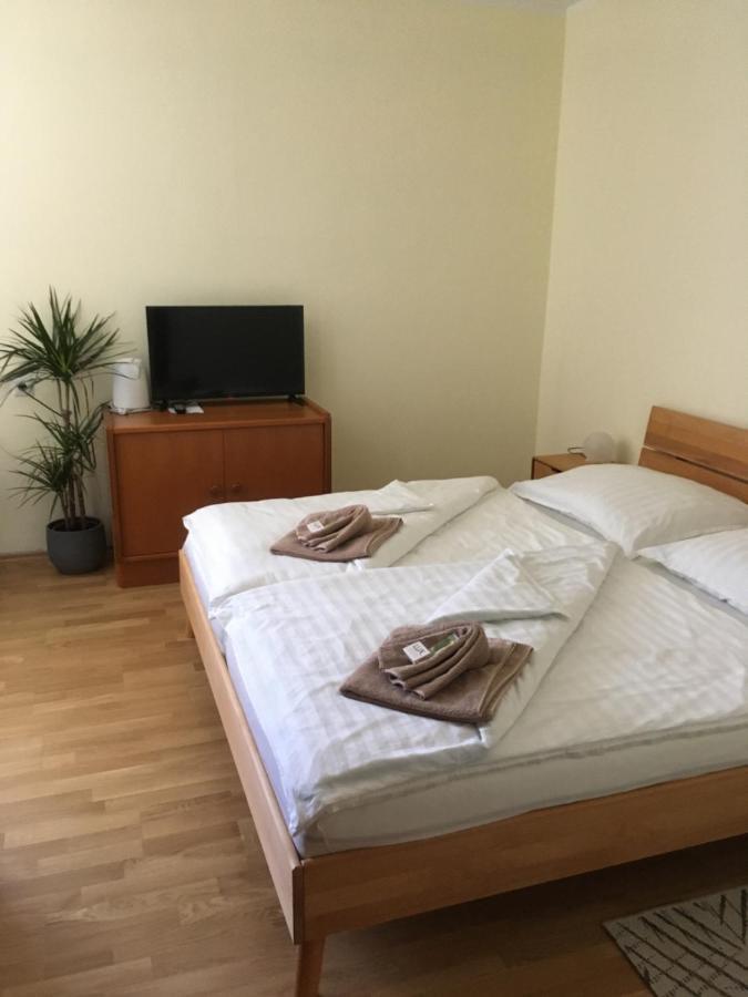 Bed and Breakfast Lindenhof Ybbs Ybbs an der Donau Exterior foto